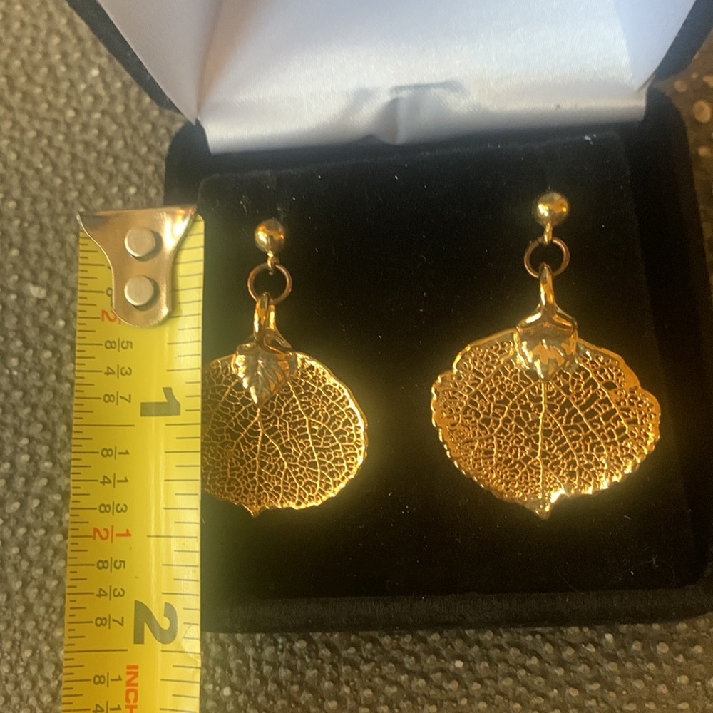 Vintage Gold Dipped Leaf Earrings - image 3